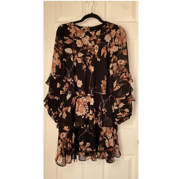 Taylor flowery ruffled dress - Picture 5 of 7